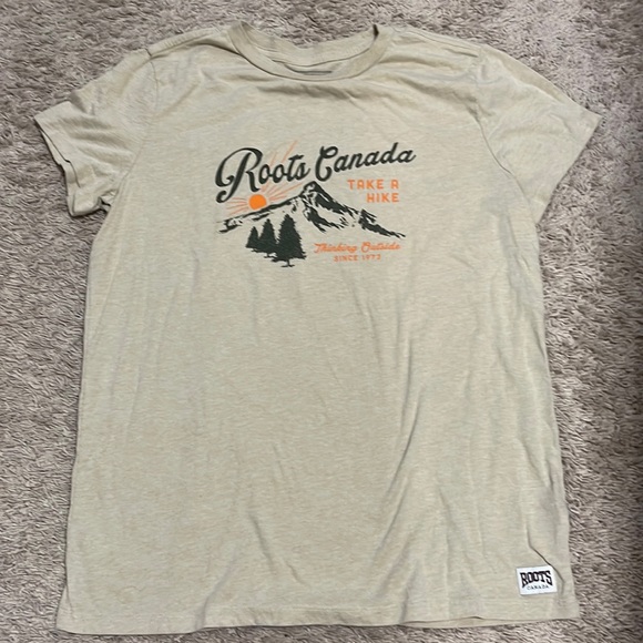 Roots Tops - Roots Canada tee